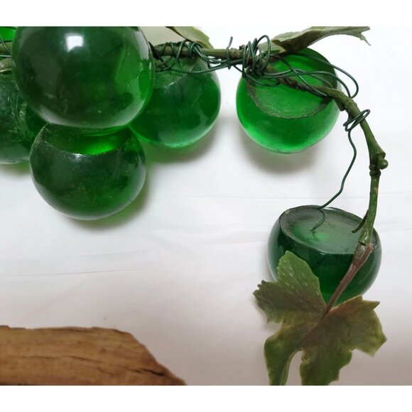 Vintage MCM Extra Large Lucite Green Grape Cluster Wired On Driftwood - READ - Picture 10 of 10